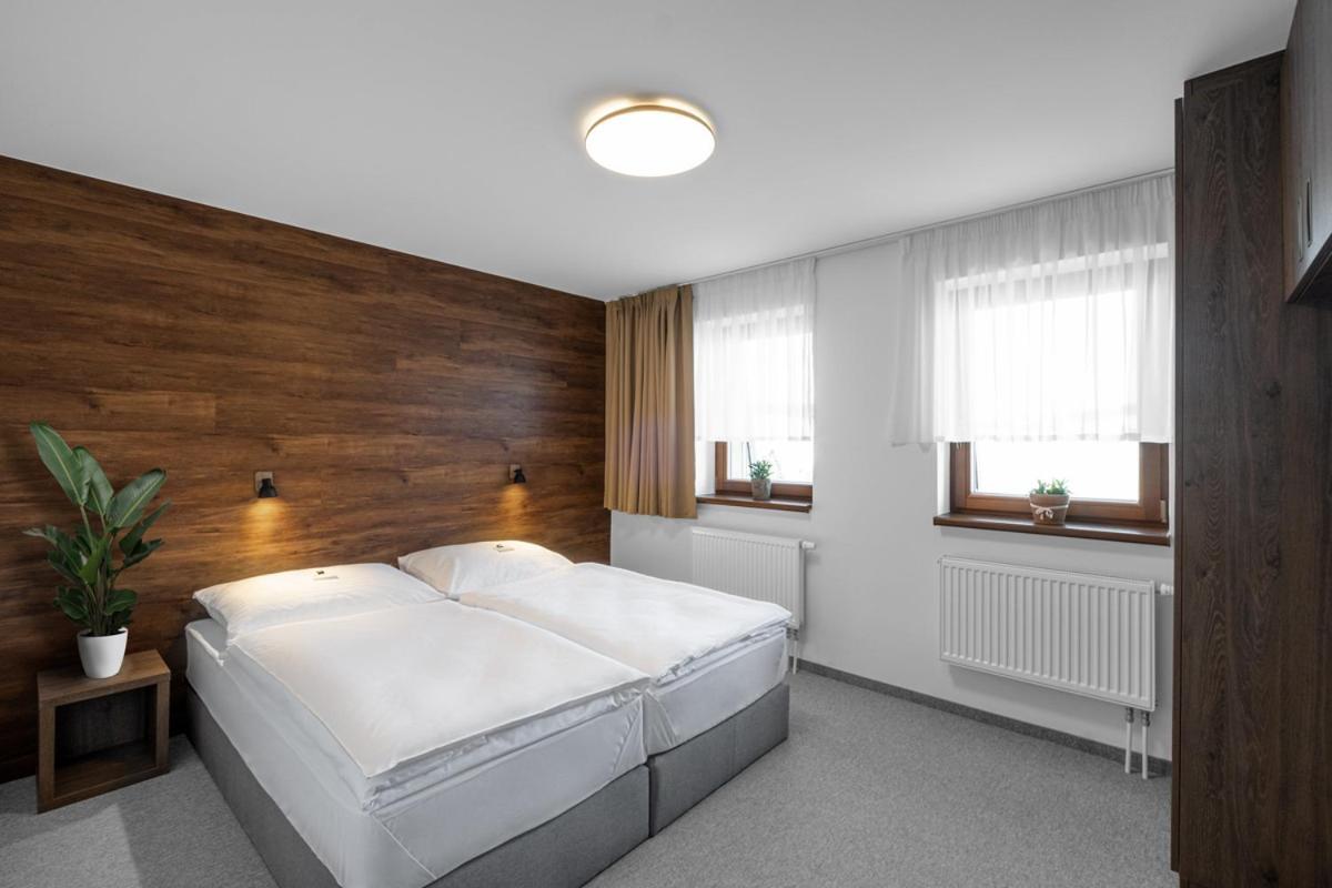 Keilberg Resort Loučná pod Klínovcem Bagian luar foto